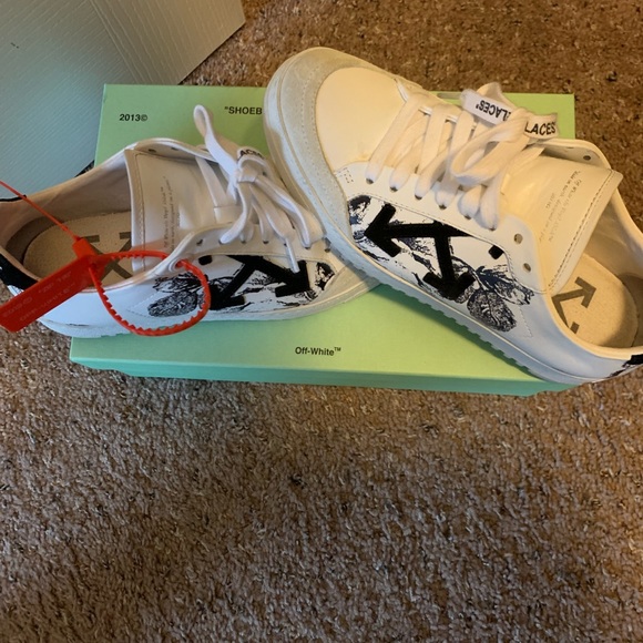 off white shoes size 7